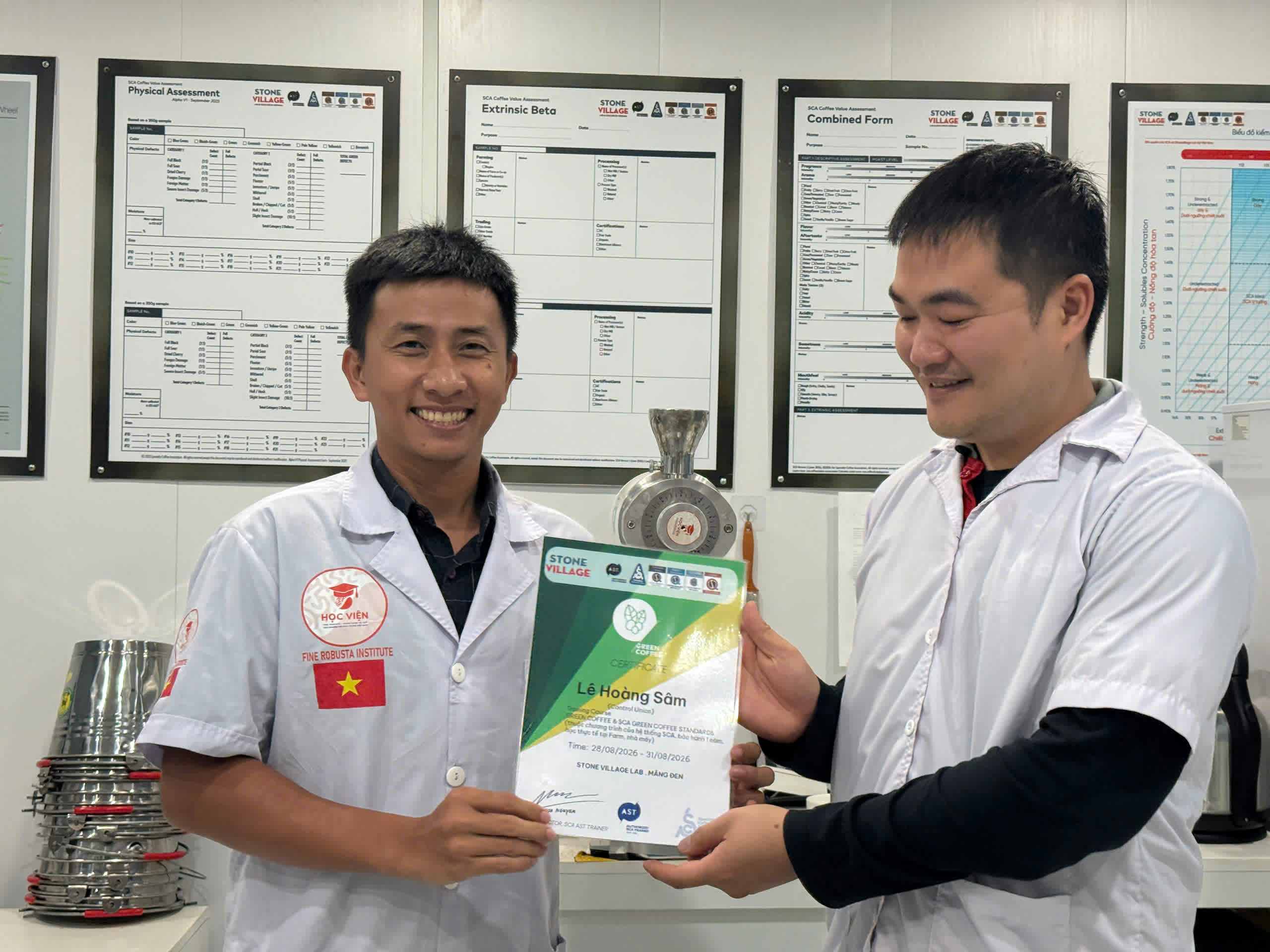Kết thúc khóa học SCA Green Bean tại Lab Măng Đen