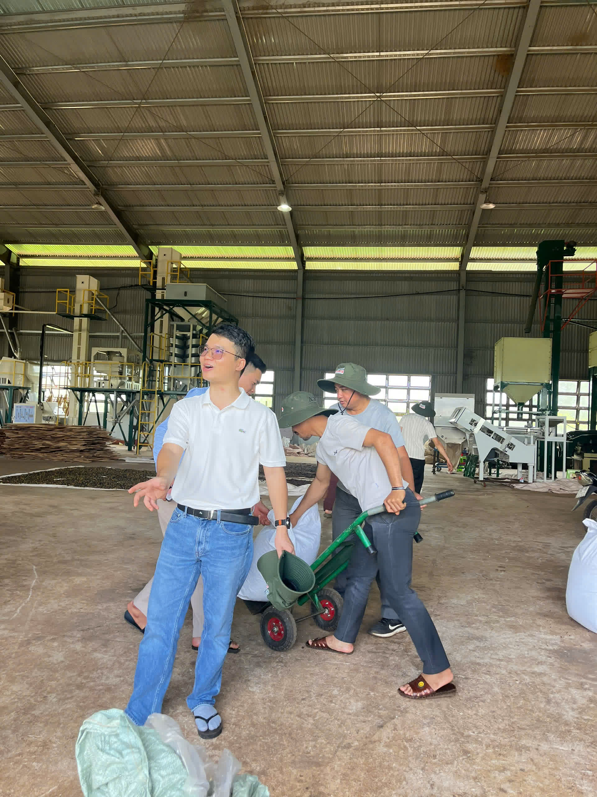 Ngày 5, thứ Ba 08/09/2026 của khóa Processing và SCA Green Coffee tại HTX Nam Yang, Gia Lai