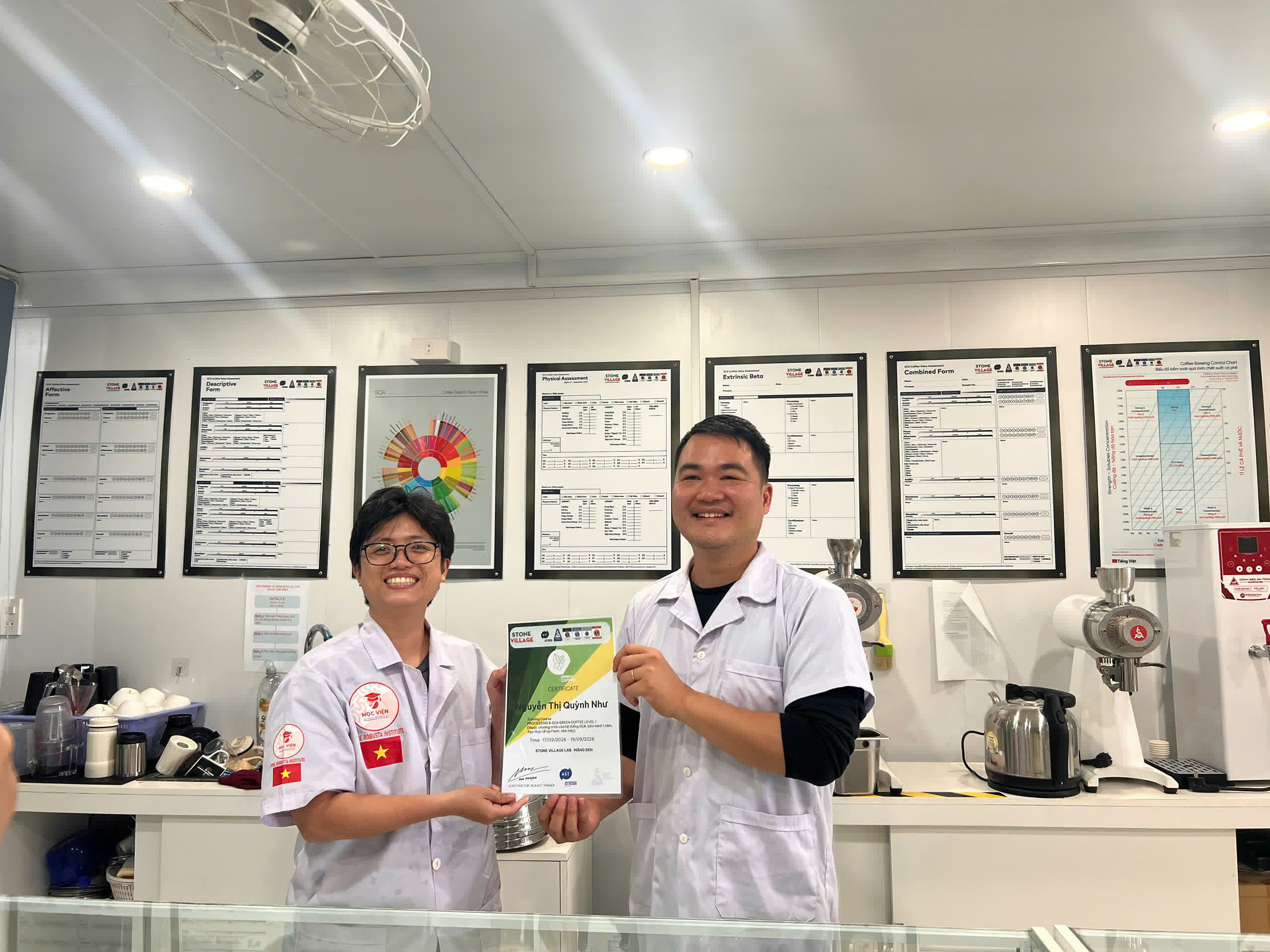 Trao chứng nhận hoàn thành khóa học SCA Green Bean