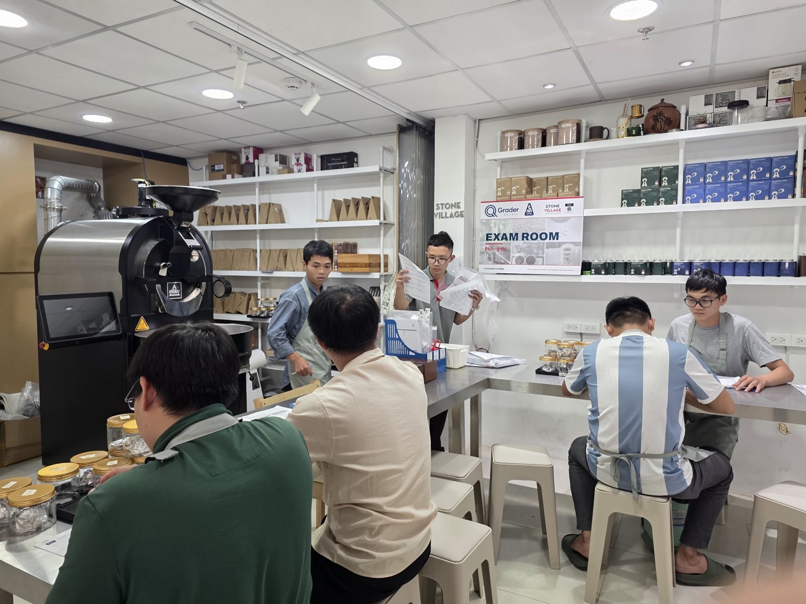 Phòng thi Exam Room khóa Q Grader tại Stone Village Lab TP.HCM