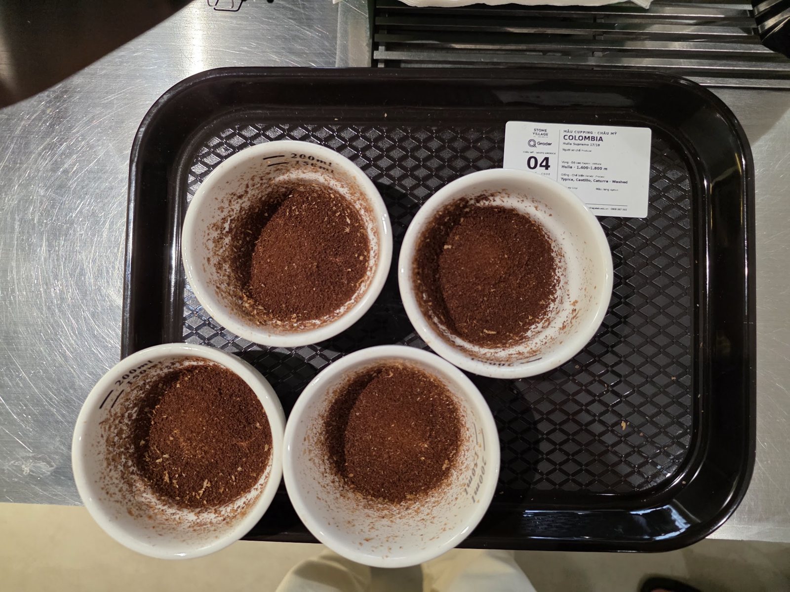 Khay bốn chén cupping mẫu Colombia đã xay